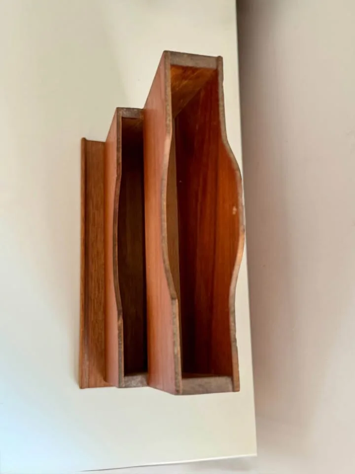 MCM Retro Mail Letter Organizer Storage Caddy image indicator(7)