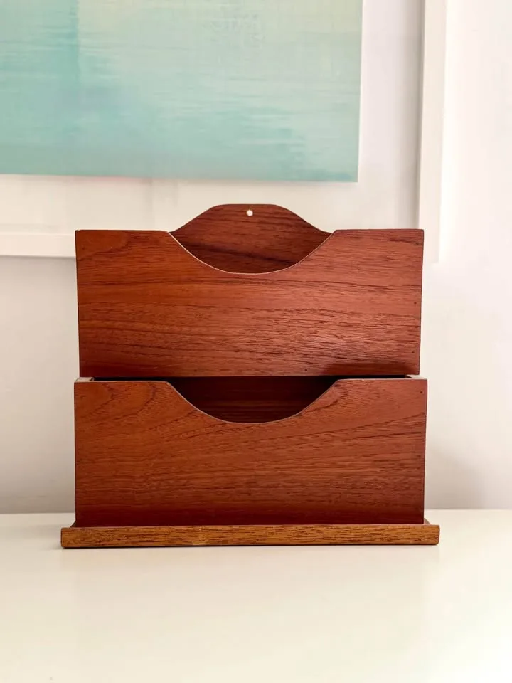 MCM Retro Mail Letter Organizer Storage Caddy image indicator(10)