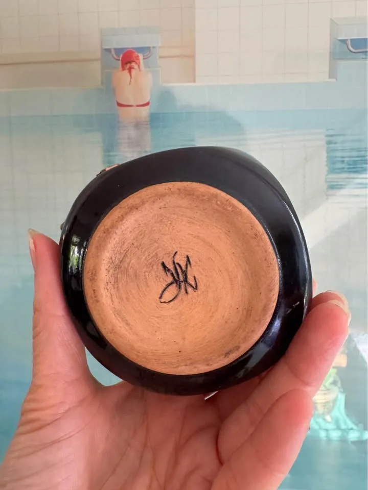 Vintage Ceramic Ashtray/Catch All Floral Design image indicator(4)