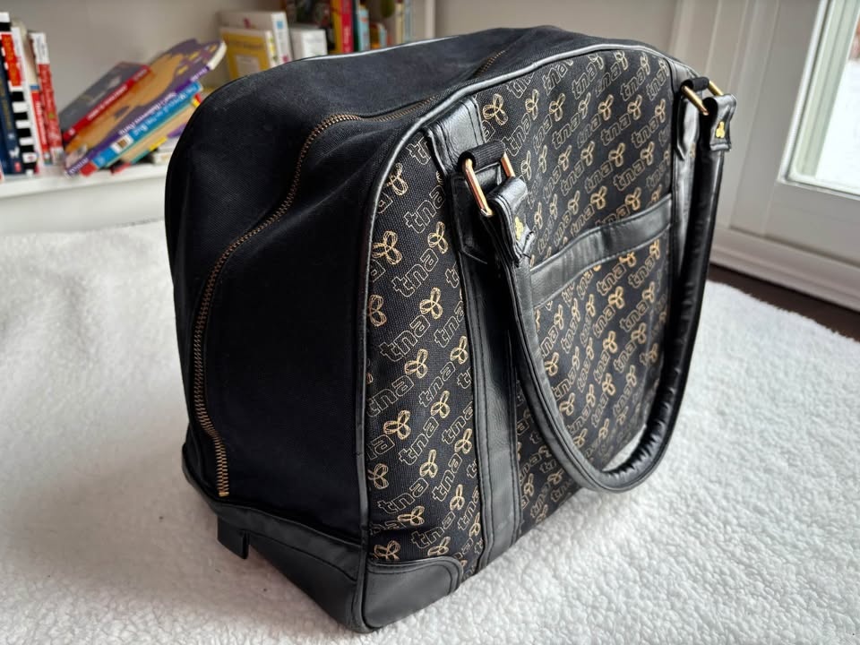 Y2K TNA Black & Gold Duffle/Bowling/Weekender Bag - photo 4
