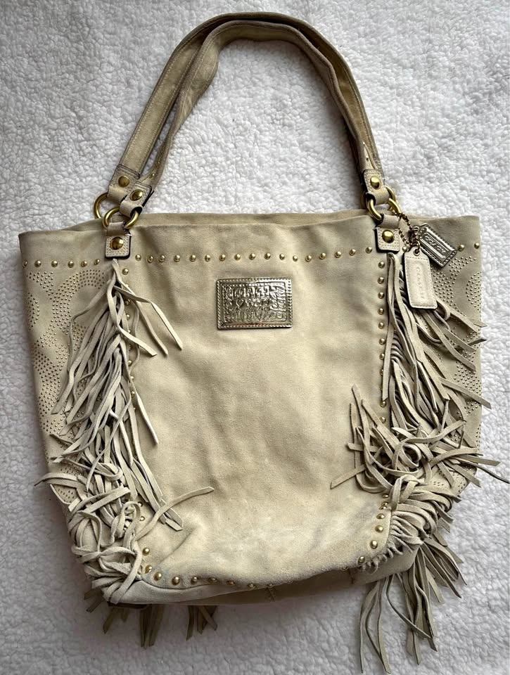 RARE Y2K Coach Poppy 2010 Bella Fringe Suede Shoulder Bag