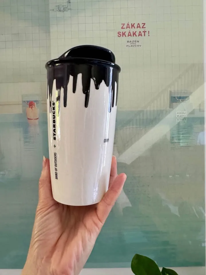 Starbucks x Band of Outsiders "Drip" Mug with Lid image indicator(4)