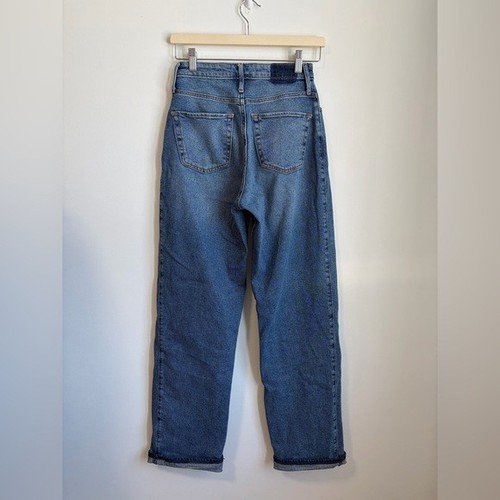 Hollister Ultra High Rise Dad Jean Cuffed Distressed Light Wash - photo 3