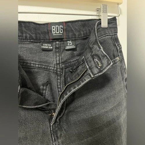 BDG Urban Outfitters Black Cropped Straight Leg Jeans size 25 - photo 3
