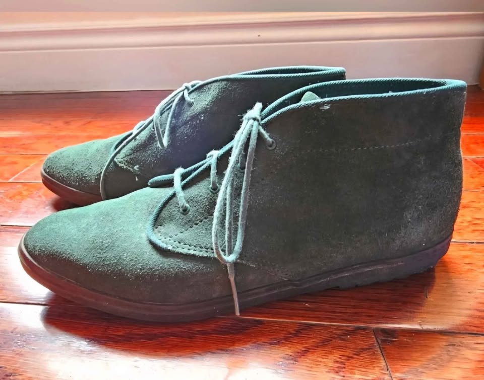 Size 9.5 or 10 vintage suede forest green Keds Chukka boots - photo 3