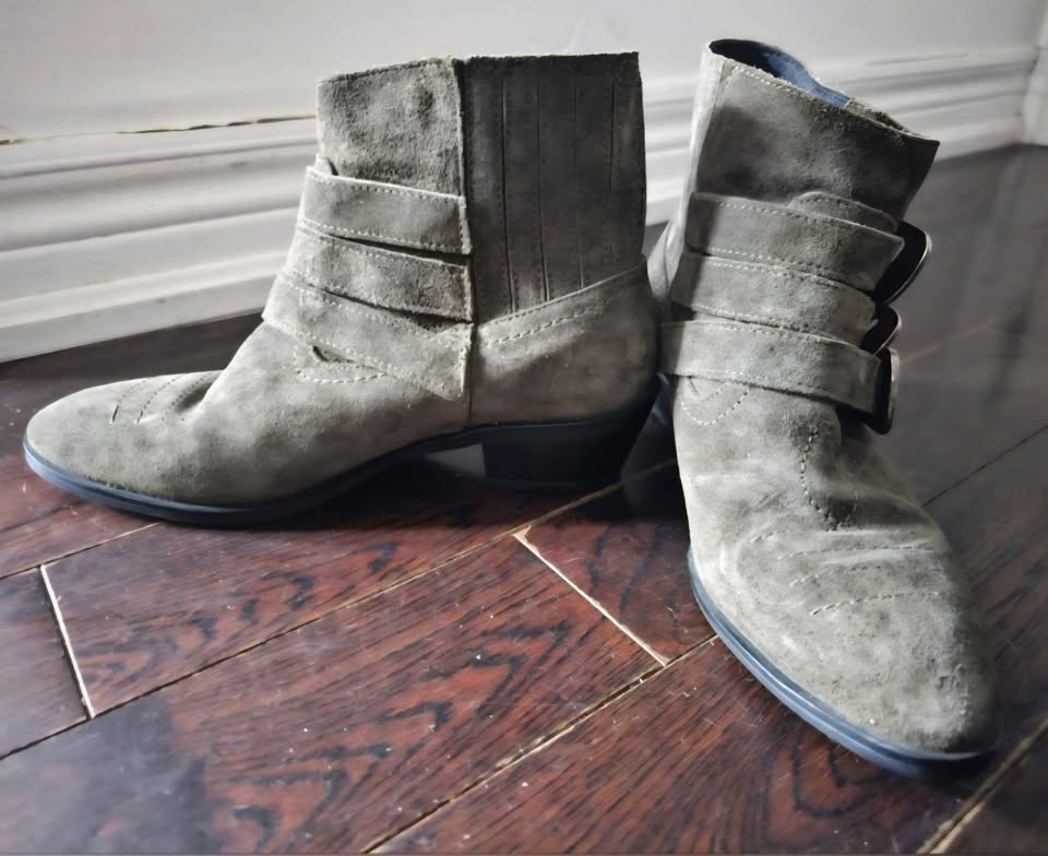 Size 36 US 6 Green suede Italian ankle booties boots - photo 5