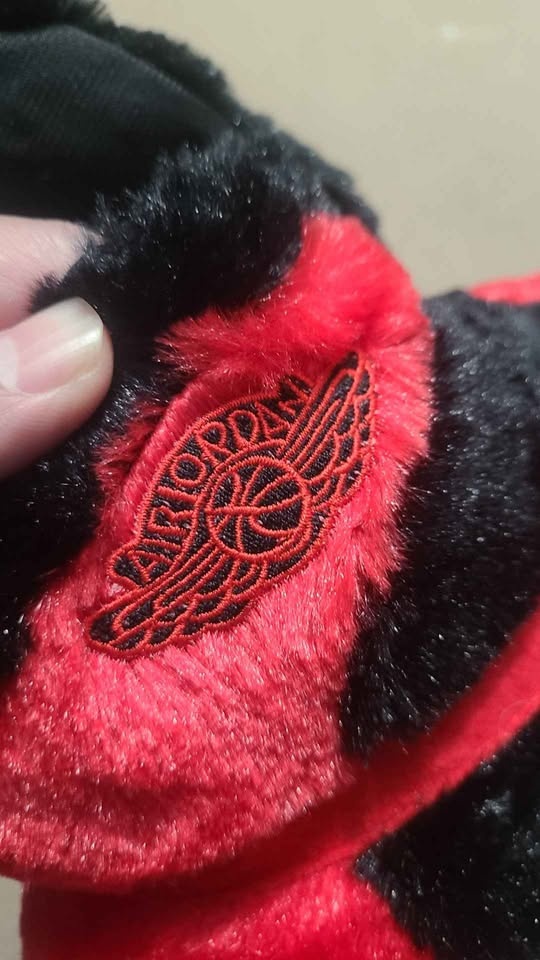 Air Jordan Fluffy Sneakers - photo 2