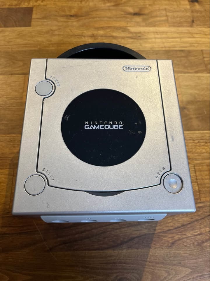 Nintendo GameCube + Fixins - photo 2