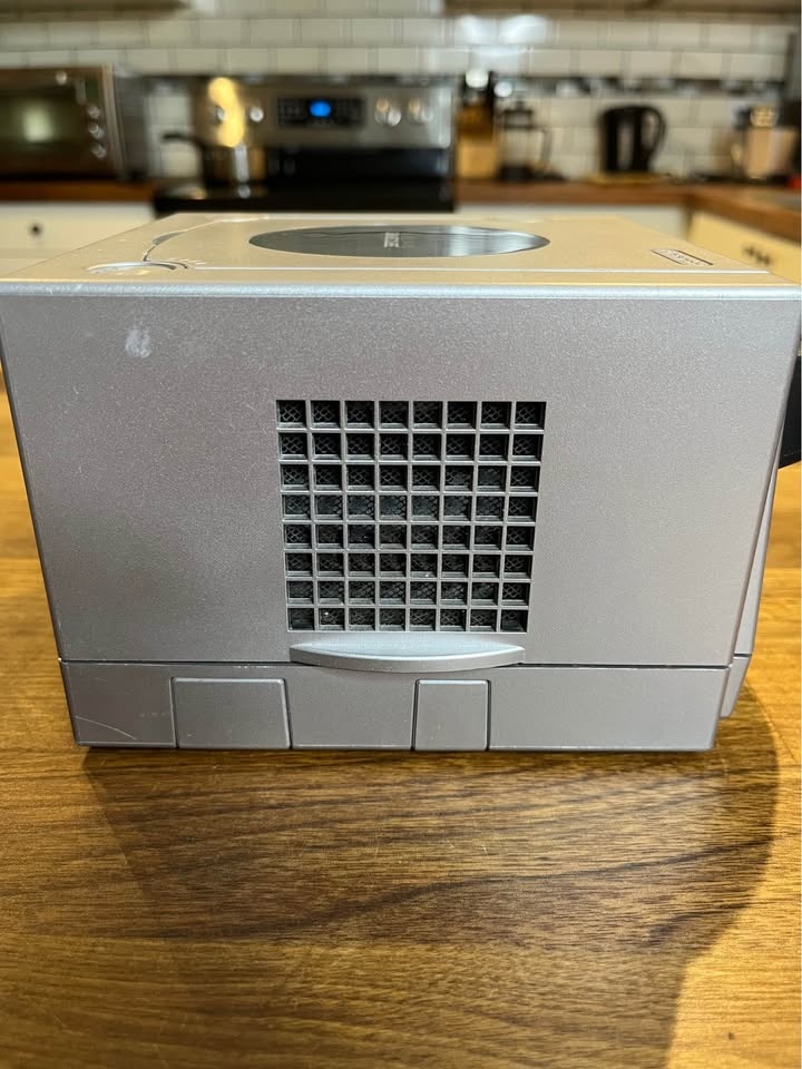 Nintendo GameCube + Fixins - photo 4