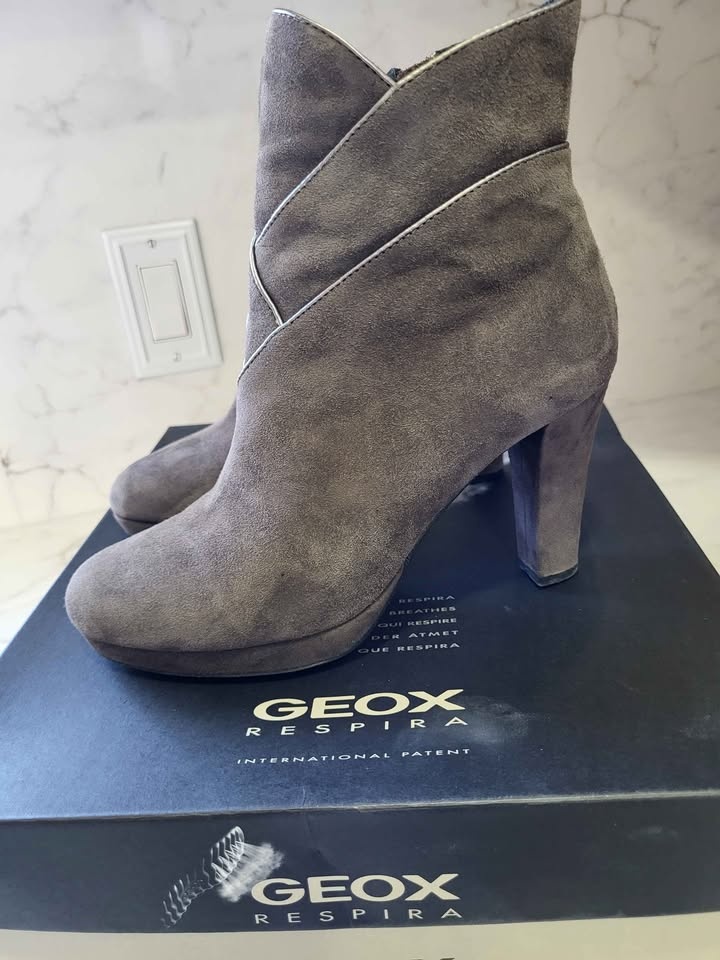 GEOX Suede Hi-Heel Ankle Boots - photo 2