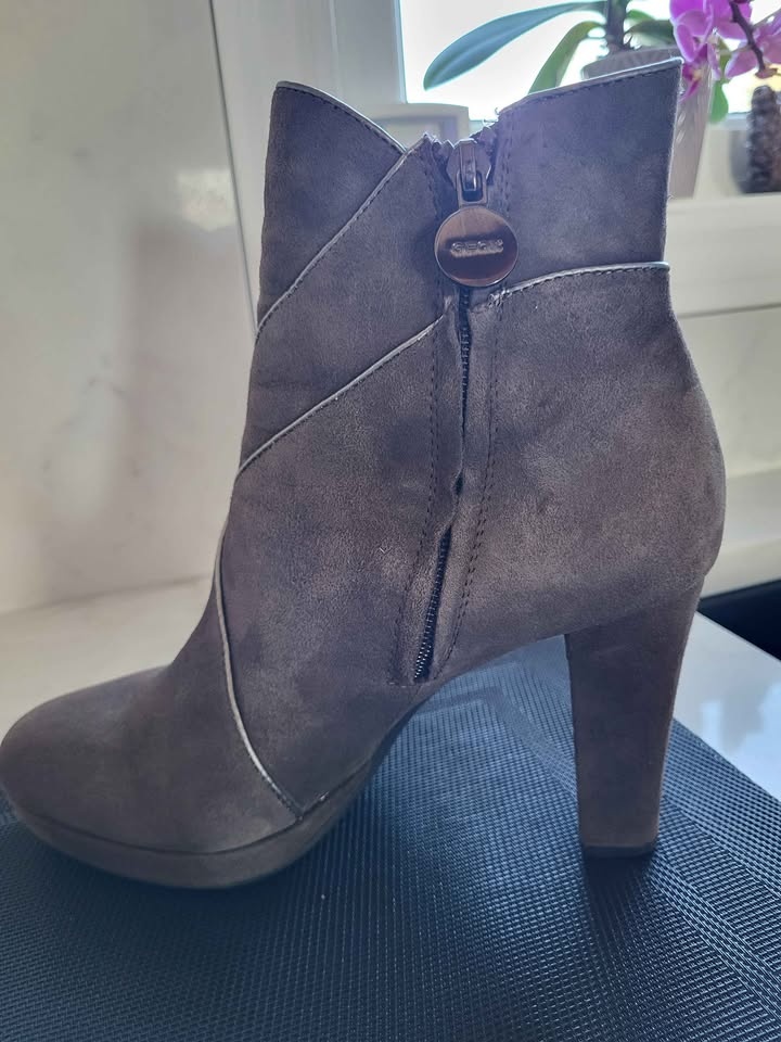 GEOX Suede Hi-Heel Ankle Boots - photo 5
