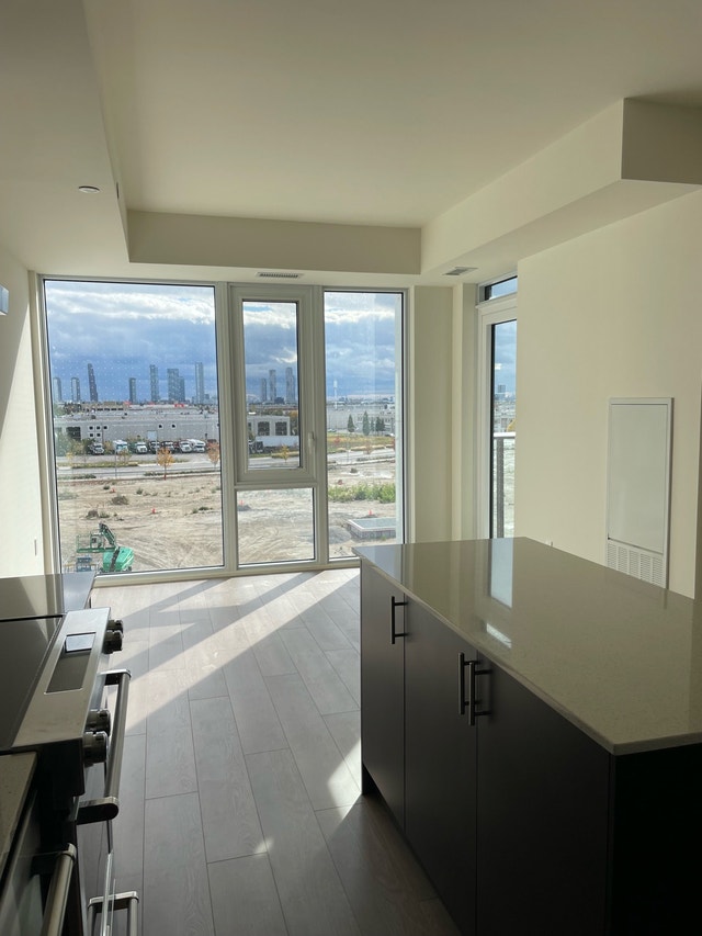 Luxury Condo Rental - photo 2