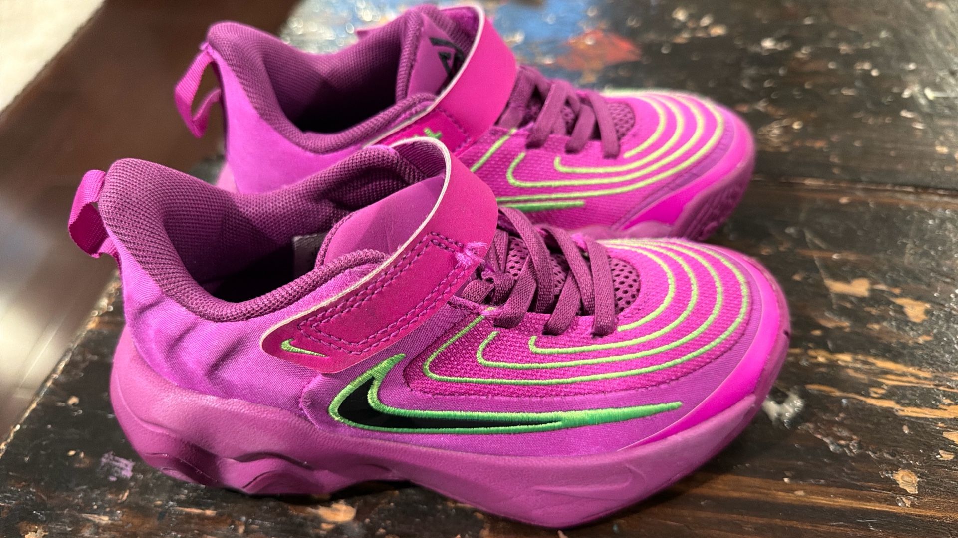 Youth (Nina’s) Nike Size 12.5 - photo 5