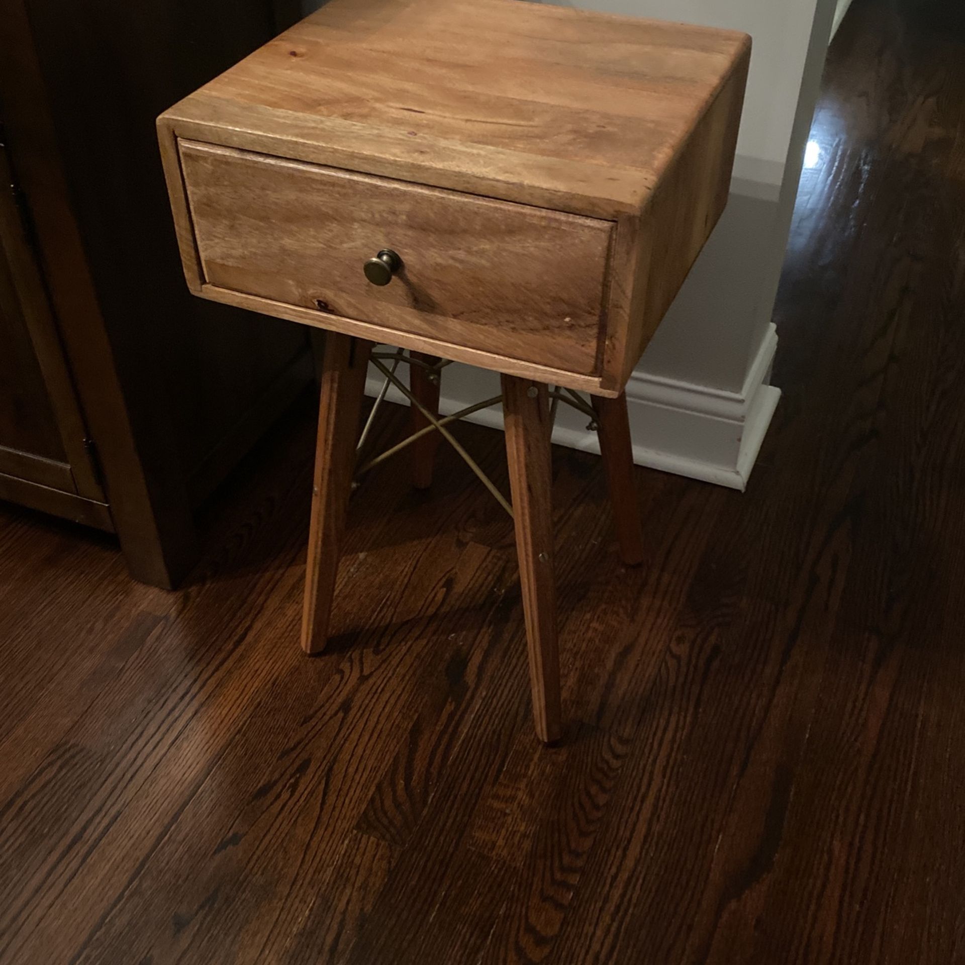 Night Stand Table