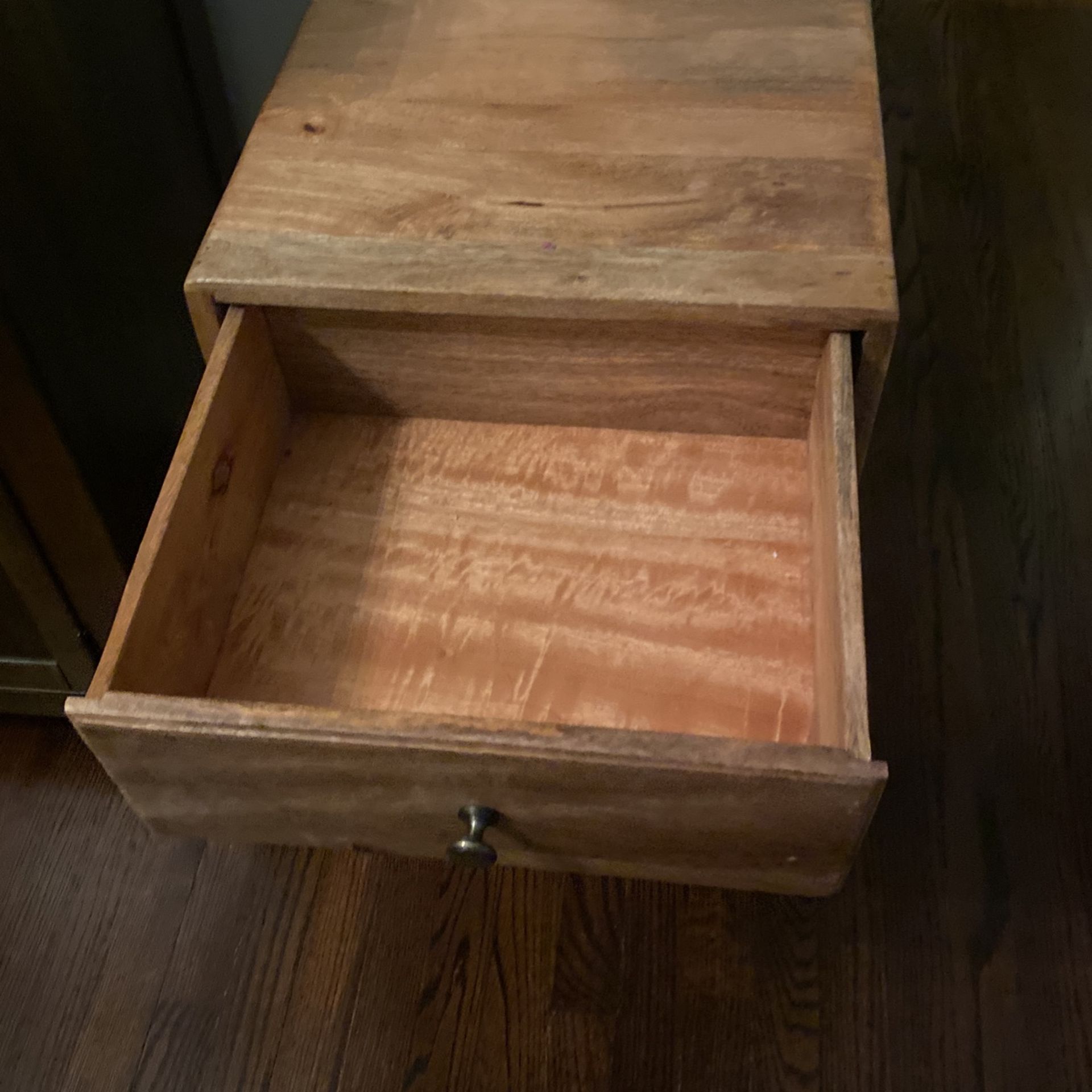 Night Stand Table - photo 2