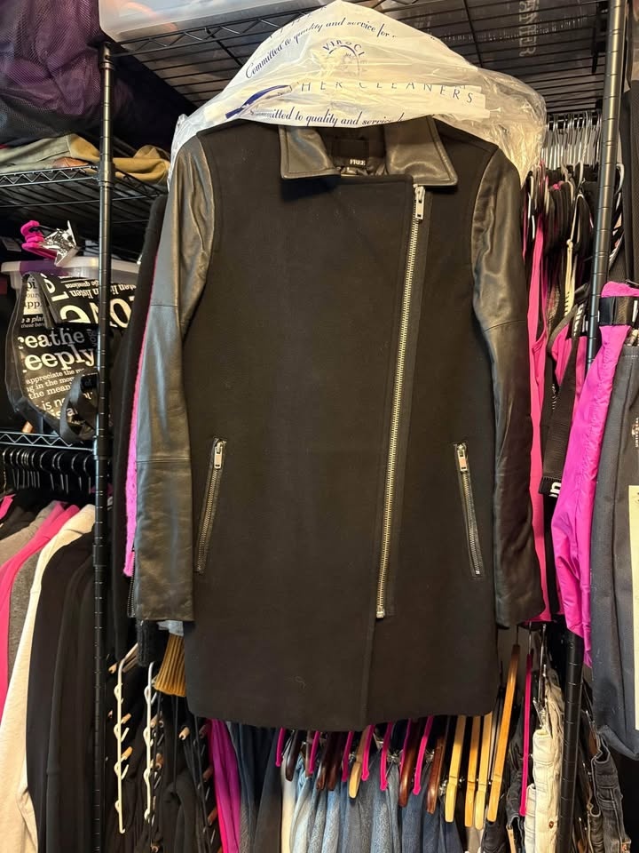 EUC. Aritzia Wilfred Free Fei Wool/Leather Coat - Size Small - photo 3