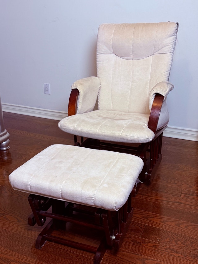 Glider Rocking Chair with Ottoman - photo 2