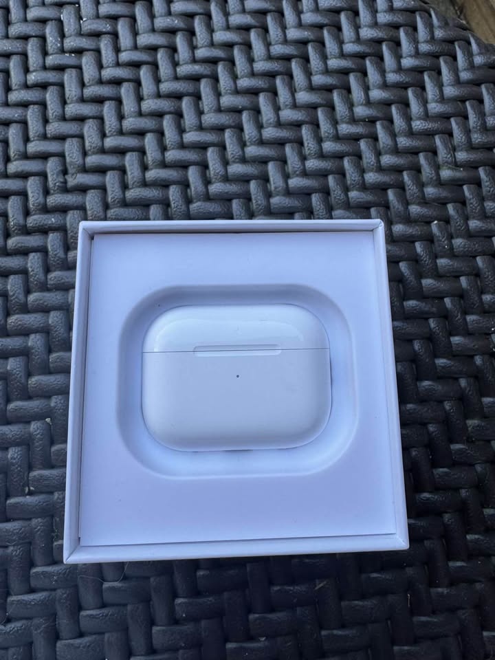 AirPod Pro 2 (2nd Generation) - photo 5