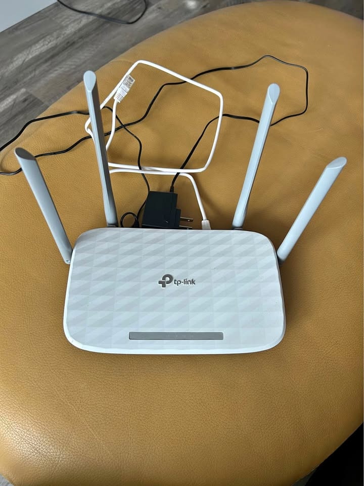 TP-Link AC1200 WiFi Router