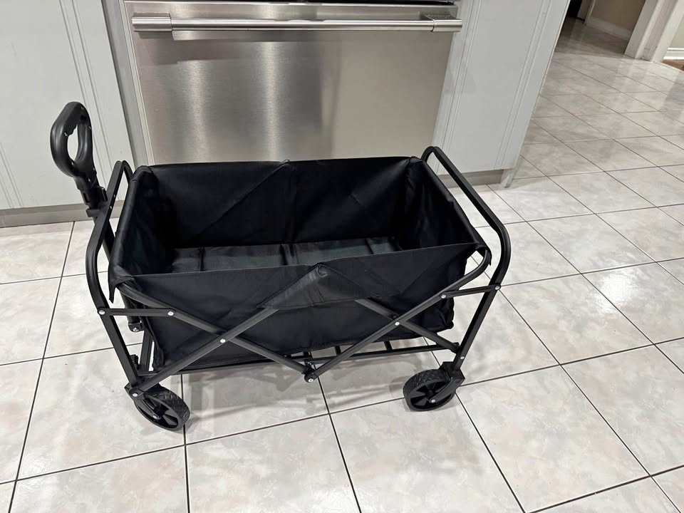 Wagon cart , collapsable outdoor cart