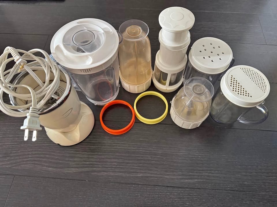 Blender with Multiple Cups and Blades (Needs Repair)