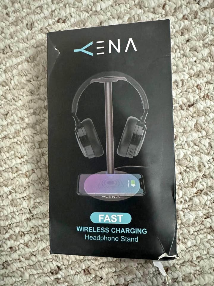 Headphone Stand with Wireless Charger
