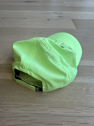 Nike Neon Volt Reflective Swoosh One Size NWOT - photo 2