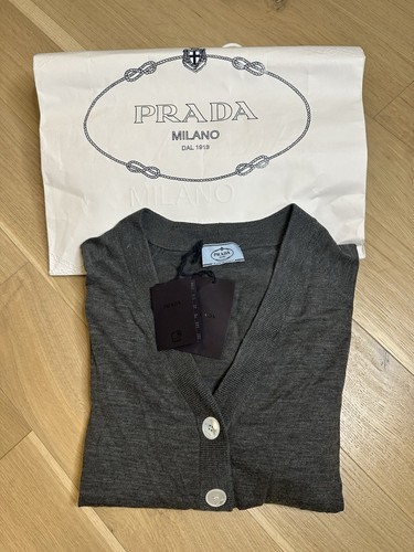 Prada Women's 100% Virgin Wool Cardigan Size 42 - photo 4