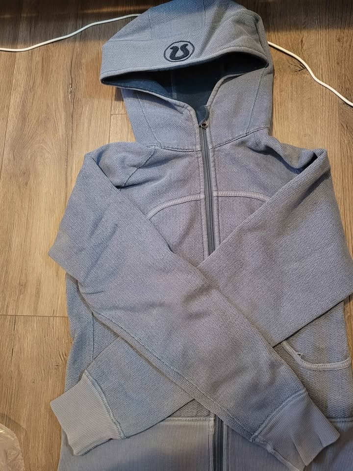 Lululemon hoodies size 8 - photo 2