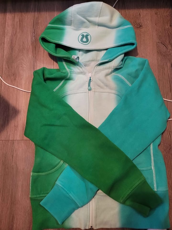Lululemon hoodies size 8 - photo 5