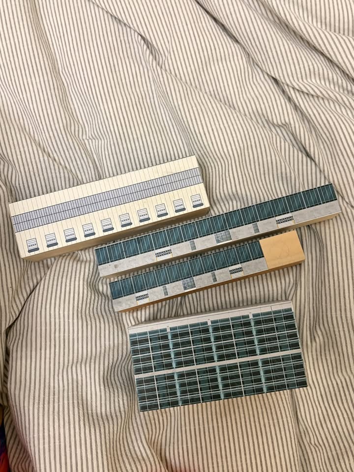 1:400 Diecast Plane Airport Buildings