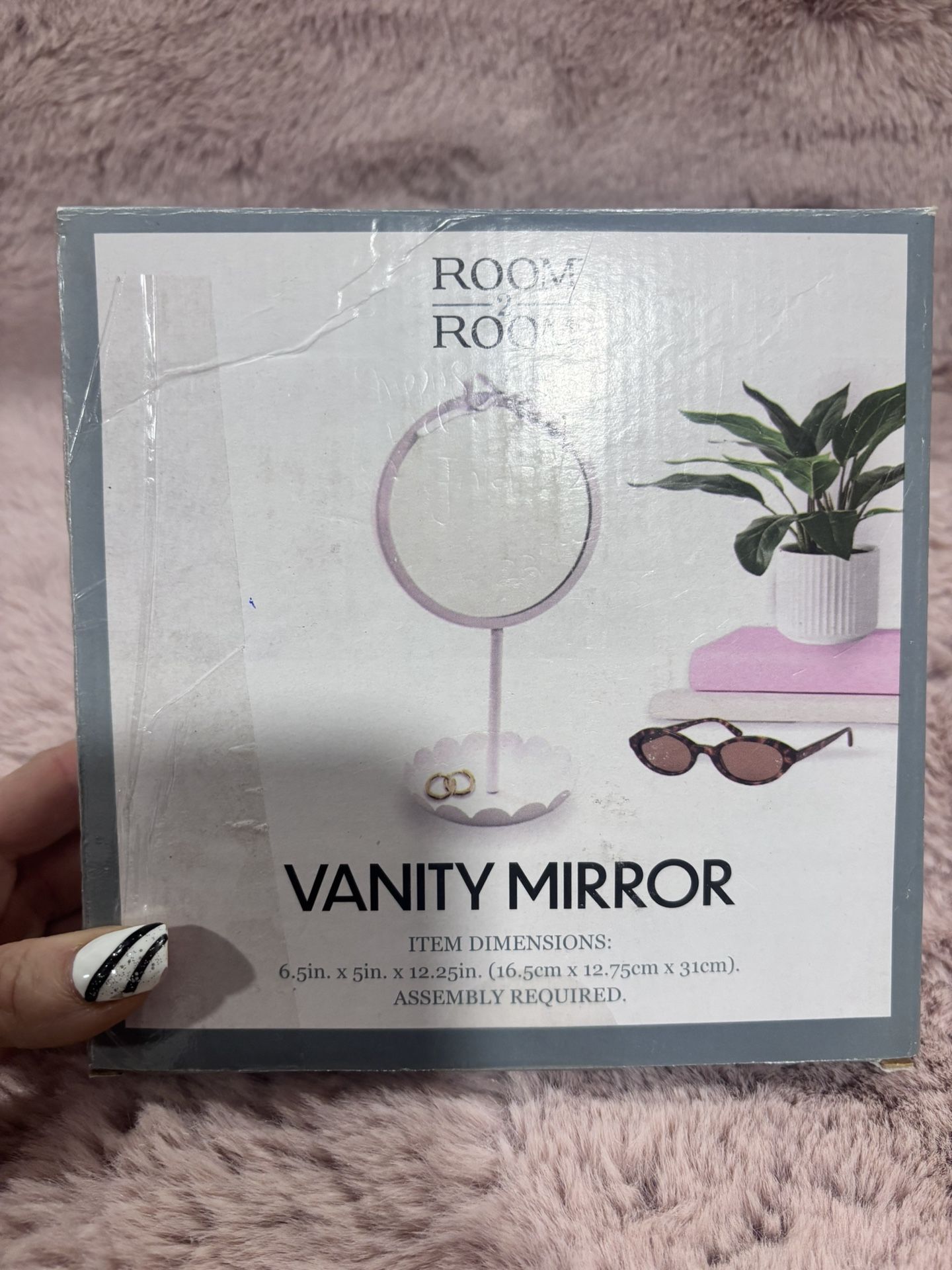 Room to Room Vanity Mirror – White Bow Accent – New in Box - photo 2