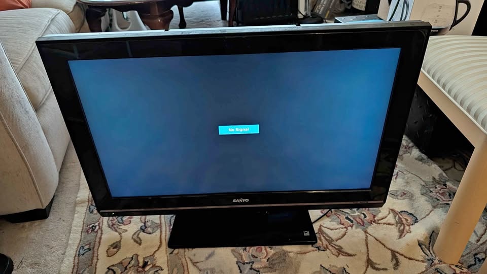 Sanyo 32" LCD HD TV