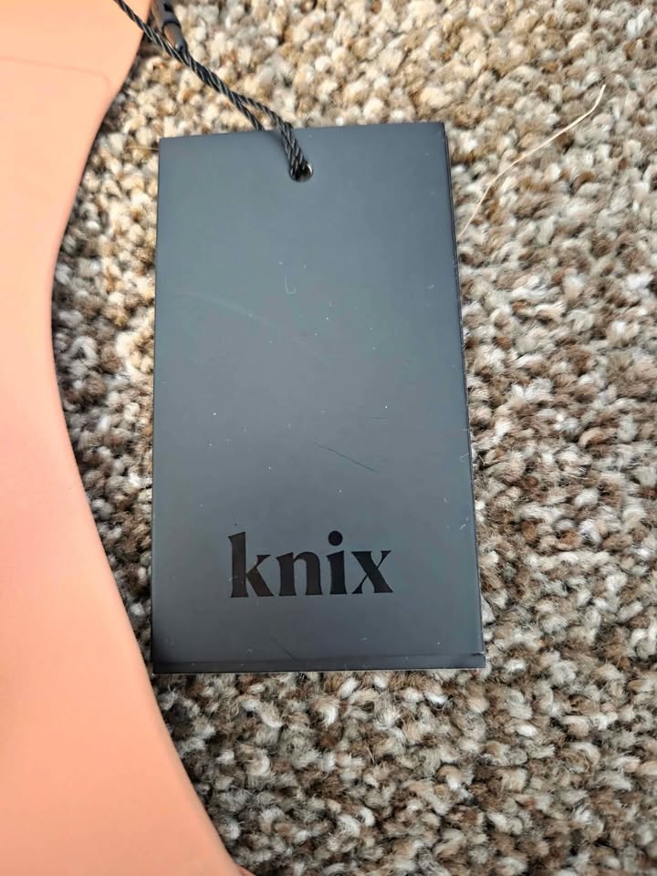 Knix Catalyst Front Zip Sports Bra - Pink Ginger - photo 4