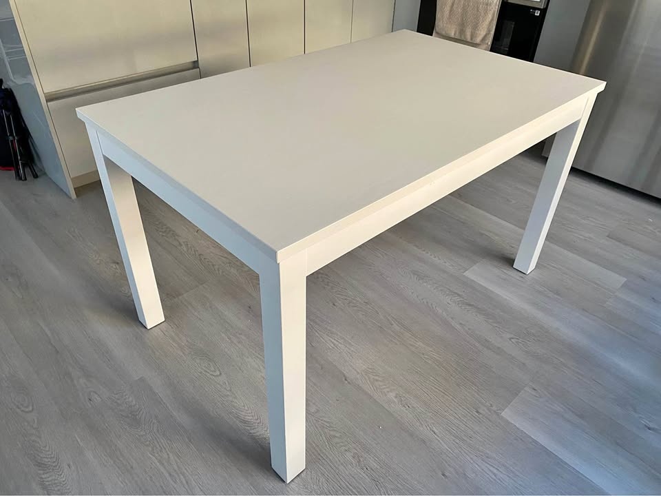 IKEA Expandable table