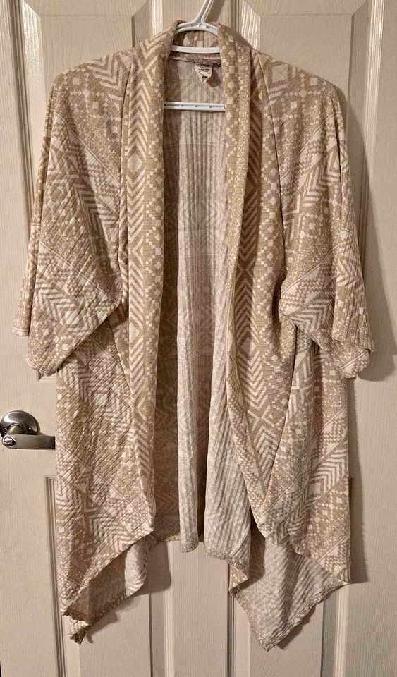 Pretty Little Thing Kimono