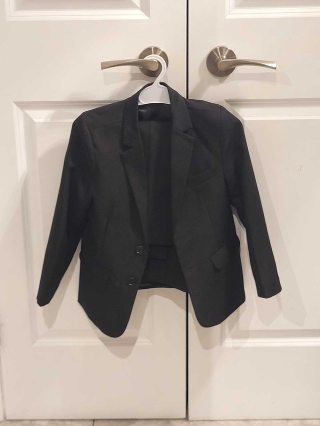 Boys suit--jacket and pants (black), size 5