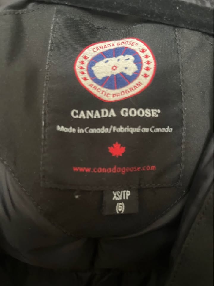Girls Canada Goose Parka - photo 3