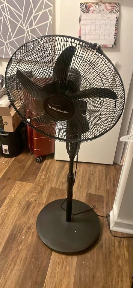 Polar aire Standing fan