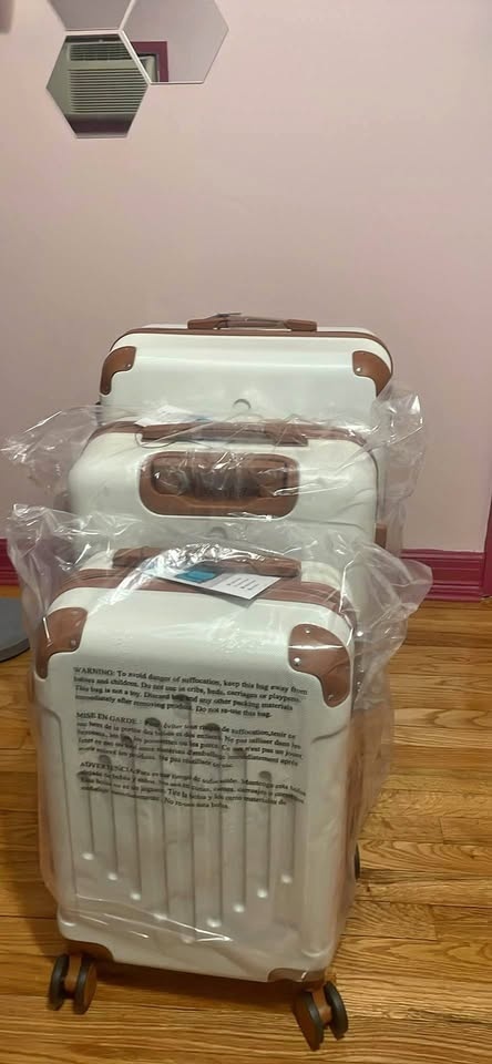 3 Piece Luggage Set - NEW