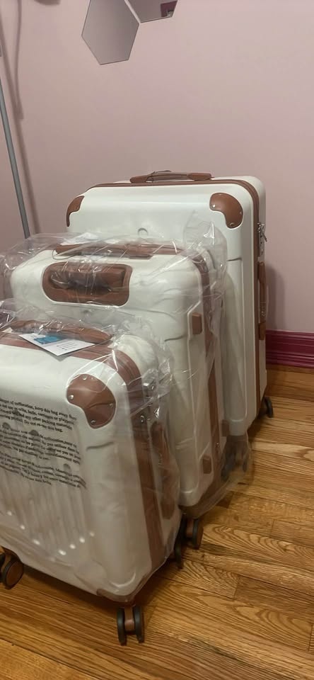 3 Piece Luggage Set - NEW - photo 2