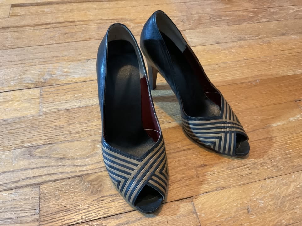 Woman shoes