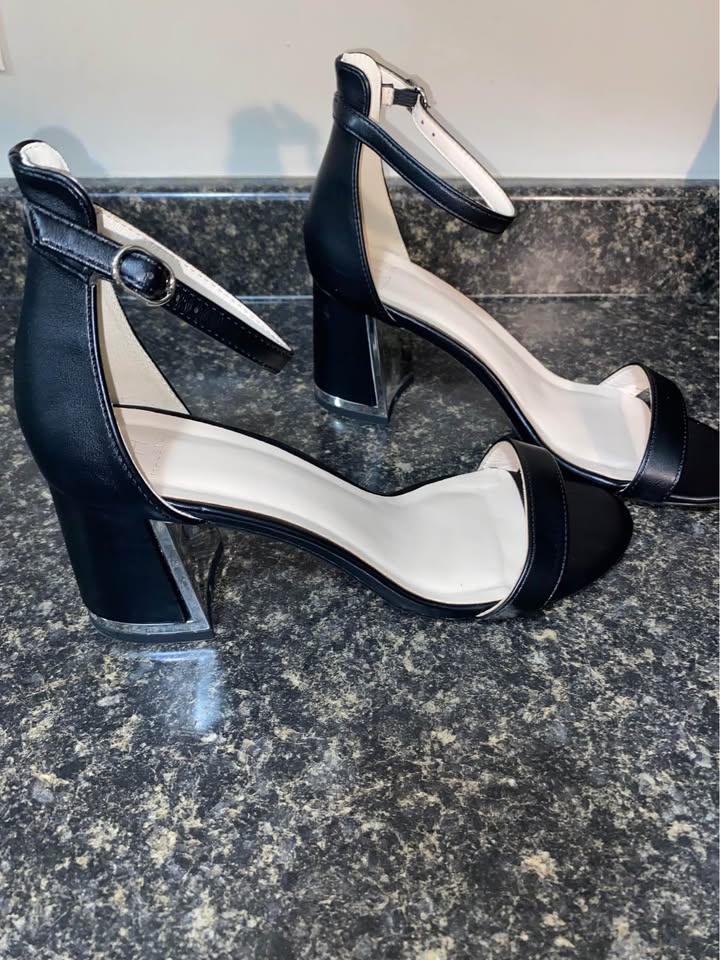 Halston Black Ankle Strap Block Heel Sandals - photo 2