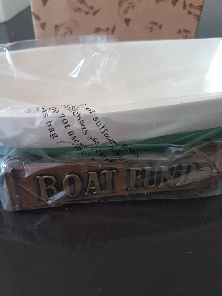 Boat fund funny figurine piggy bank coin bank, New - photo 5