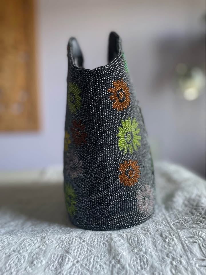 Vintage Beaded Butterfly Handbag - photo 3