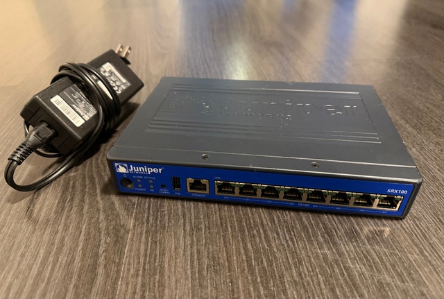 Juniper SRX100B 8-Port Firewall Service Gateway