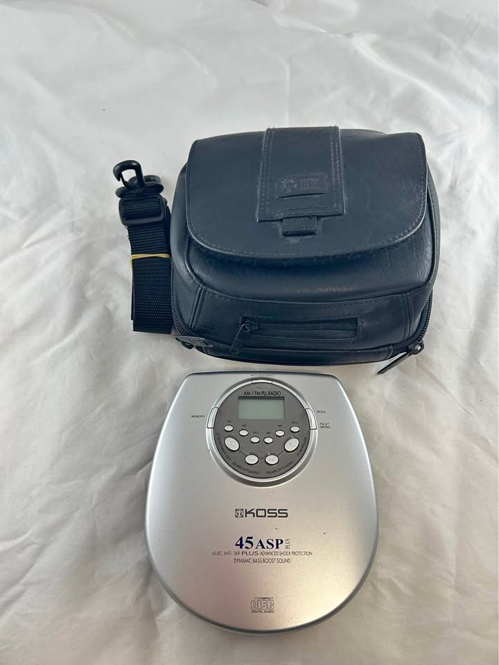 KOSS Portable CD Player CDP2150