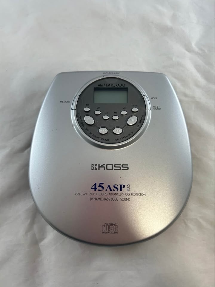 KOSS Portable CD Player CDP2150 - photo 2