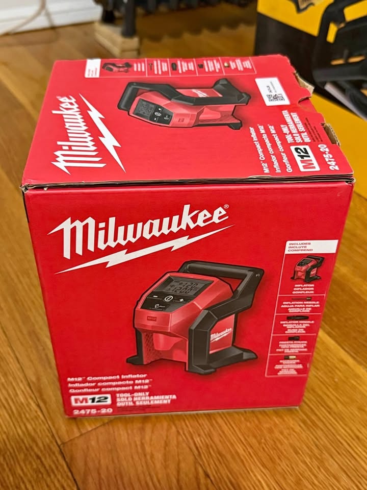 Milwaukee M12 Compact Inflator – Tool Only