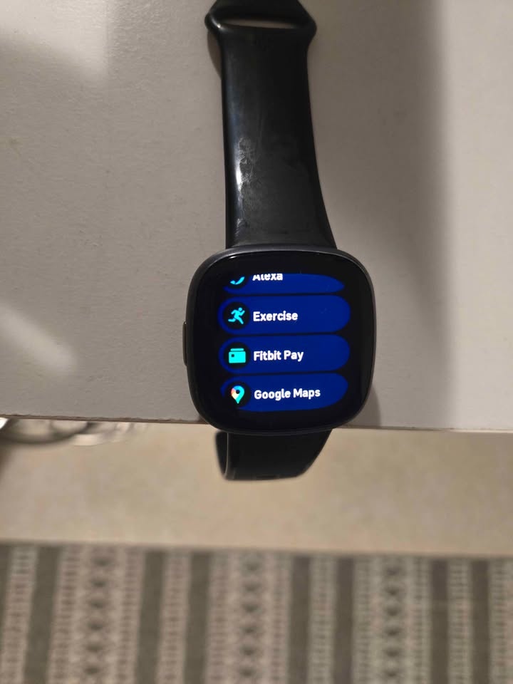 Fit bit versa 4 - photo 4